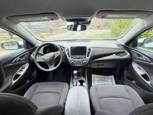 Used 2023 Chevrolet Malibu LT FWD image 12