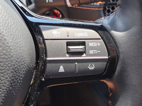 Used 2025 Honda HR-V Sport image 17