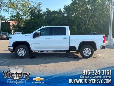 Used 2026 Chevrolet Silverado 2500 LTZ w/ LTZ Convenience Package AWD/4WD image 1