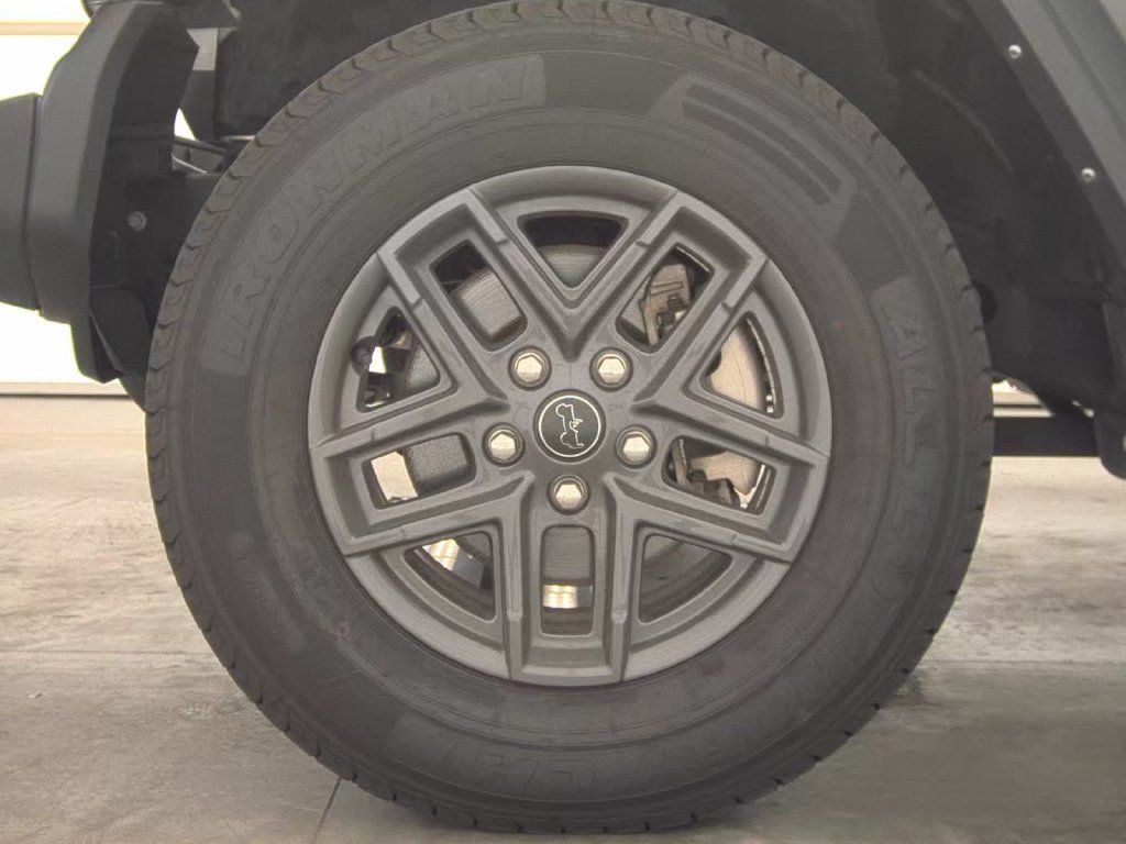 Used 2024 Jeep Wrangler Unlimited Sport AWD/4WD image 12