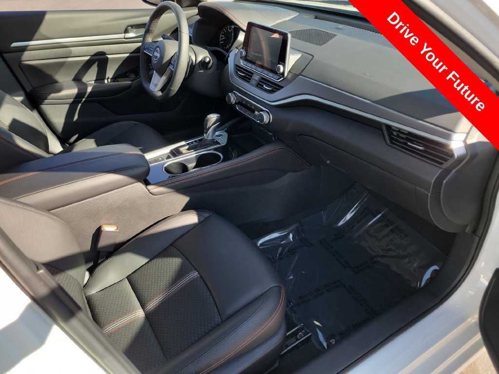 Used 2025 Nissan Altima 2.5 SR AWD/4WD image 20