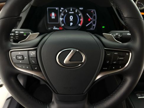 Certified 2025 Lexus ES 350 350 image 19