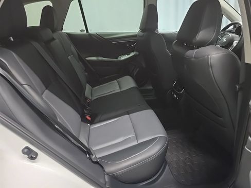 Certified 2023 Subaru Outback Limited AWD/4WD image 7
