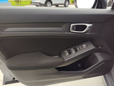 Used 2025 Honda Civic Sport image 19