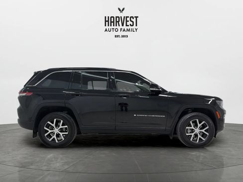 Used 2024 Jeep Grand Cherokee Limited AWD/4WD image 8