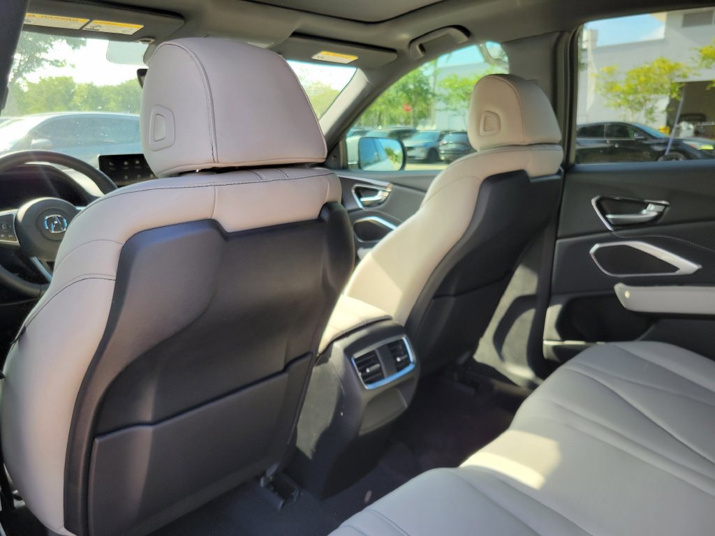 New 2026 Acura RDX SH-AWD image 5