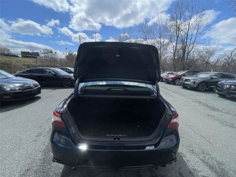 Used 2019 Toyota Camry SE image 23
