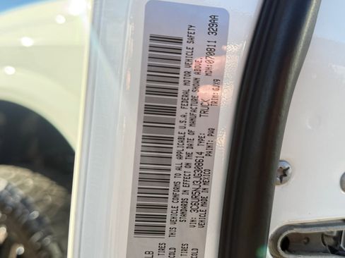 Used 2018 RAM 2500 Laramie w/ Convenience Group image 34