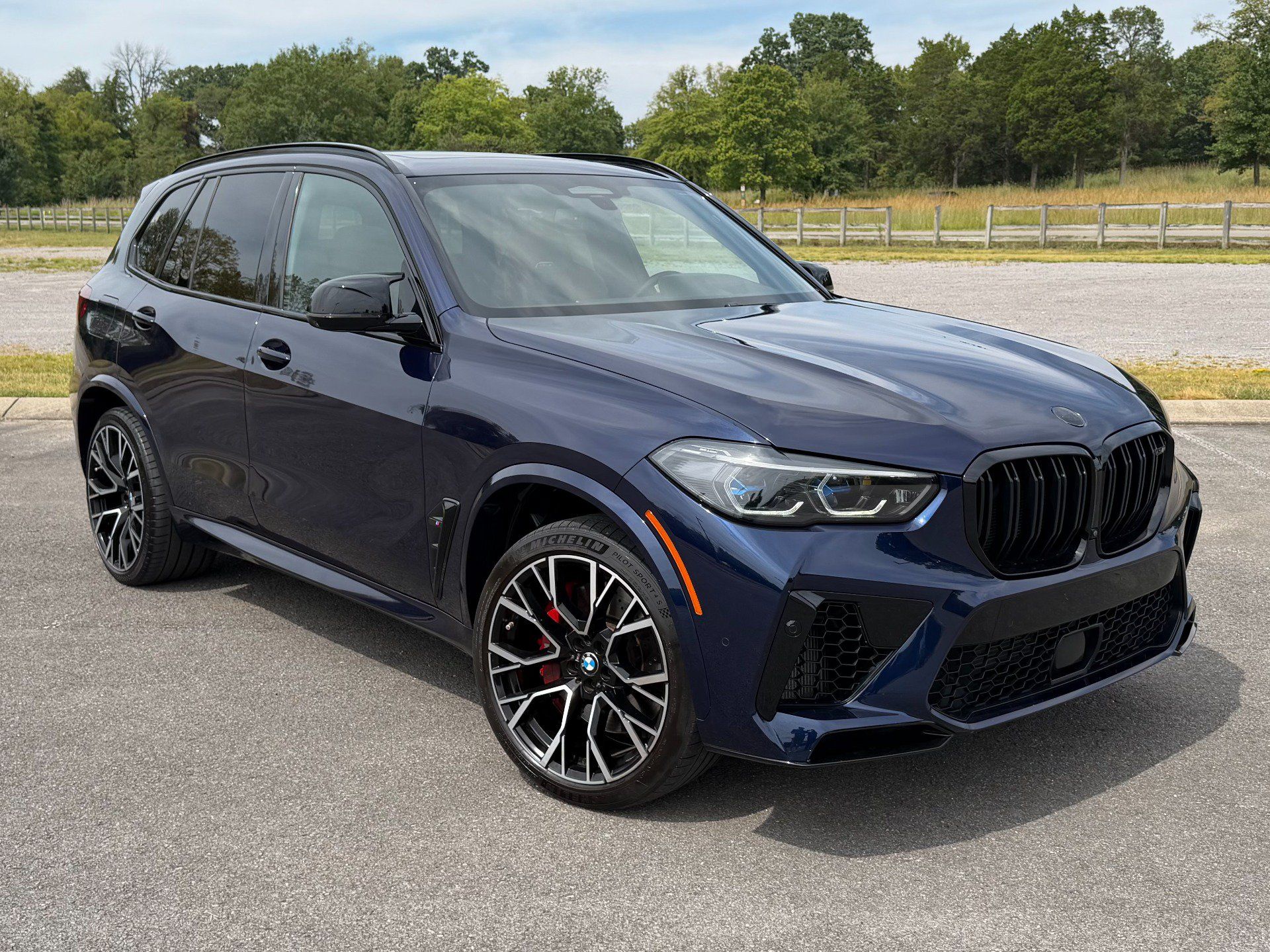 Used 2023 BMW X5 M w/ Competition Package AWD/4WD image 1