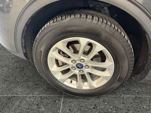 Used 2020 Ford Escape SE image 24