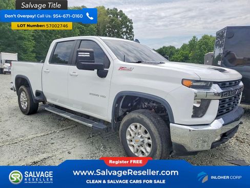 Used 2022 Chevrolet Silverado 2500 LT w/ Convenience Package AWD/4WD image 5