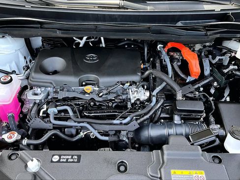 Certified 2024 Toyota Sienna Platinum AWD/4WD image 31
