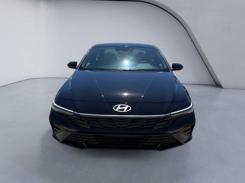 New 2026 Hyundai Elantra Sport FWD image 8