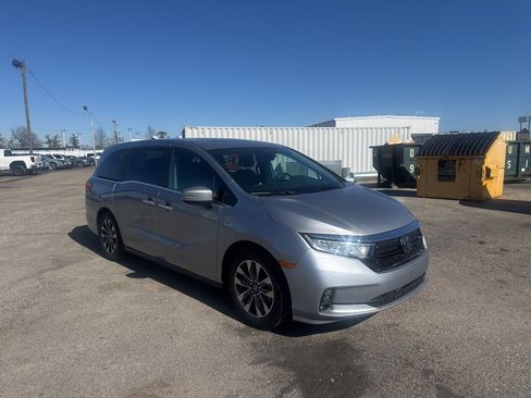 Used 2023 Honda Odyssey EX-L image 6