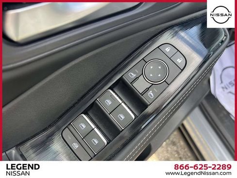 Certified 2023 Nissan Rogue SL AWD/4WD image 18