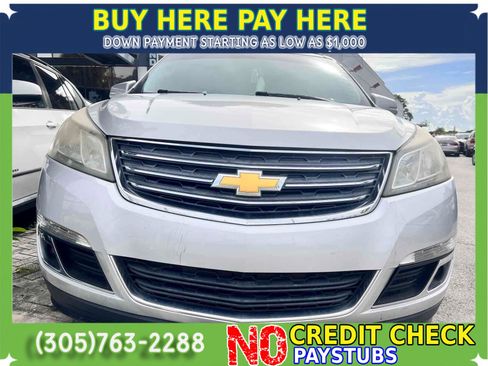 Used 2015 Chevrolet Traverse LT FWD image 3