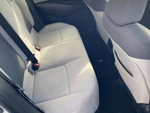 Used 2021 Toyota Corolla LE image 22
