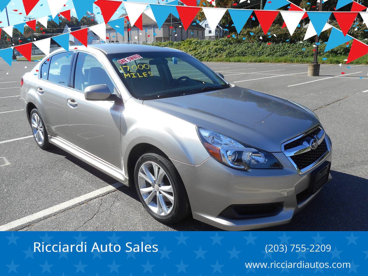 Used 2014 Subaru Legacy 2.5i Premium AWD/4WD image 1