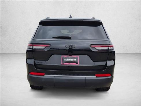 New 2026 Jeep Grand Cherokee L Limited AWD/4WD image 8