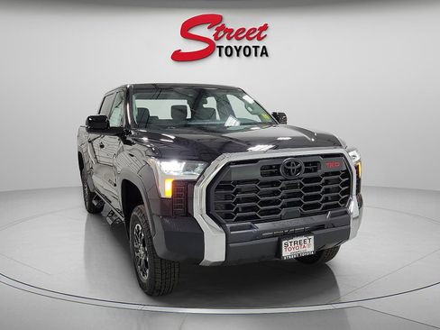 Used 2024 Toyota Tundra SR5 AWD/4WD image 3