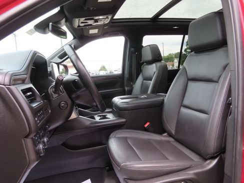 Used 2024 Chevrolet Tahoe Z71 w/ Z71 Off-Road Package AWD/4WD image 19