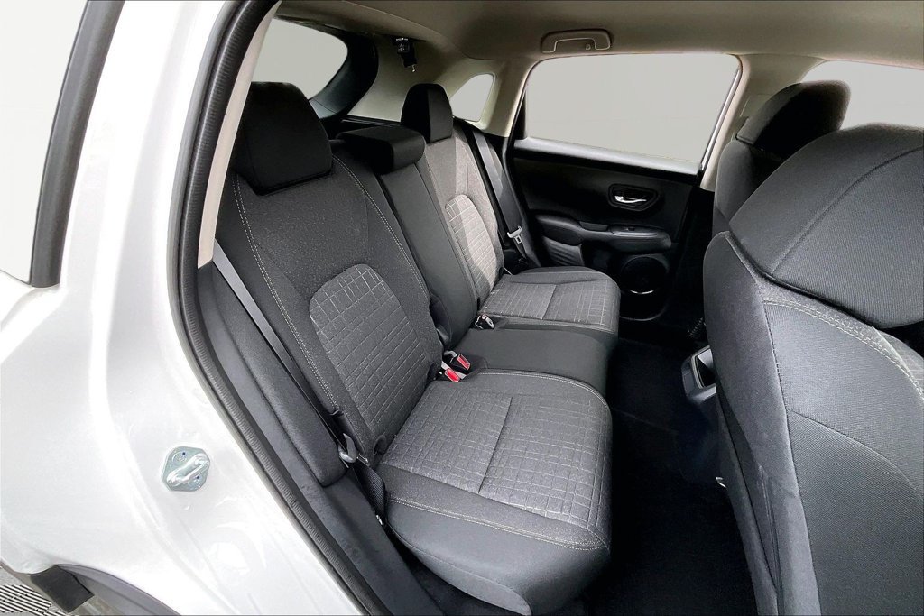 Used 2027 Honda HR-V LX image 17