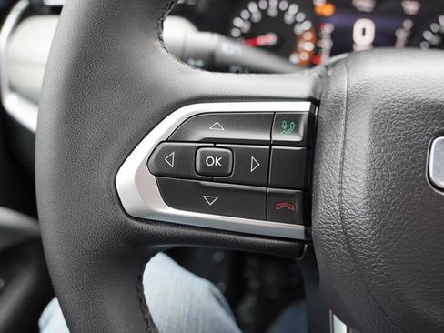 Certified 2024 Jeep Compass Limited image 30