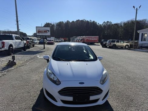 Used 2019 Ford Fiesta S image 2
