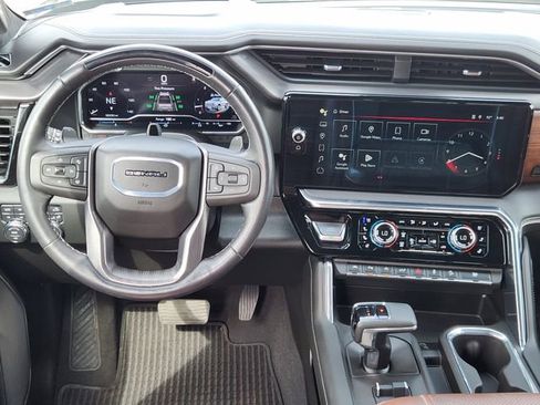 Used 2024 GMC Sierra 1500 Denali Ultimate AWD/4WD image 21