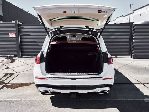 Used 2026 Mercedes-Benz Maybach GLS 600 4MATIC image 18