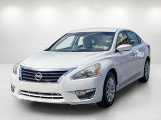 Used 2015 Nissan Altima 2.5 S w/ Power Driver Seat Package image 1