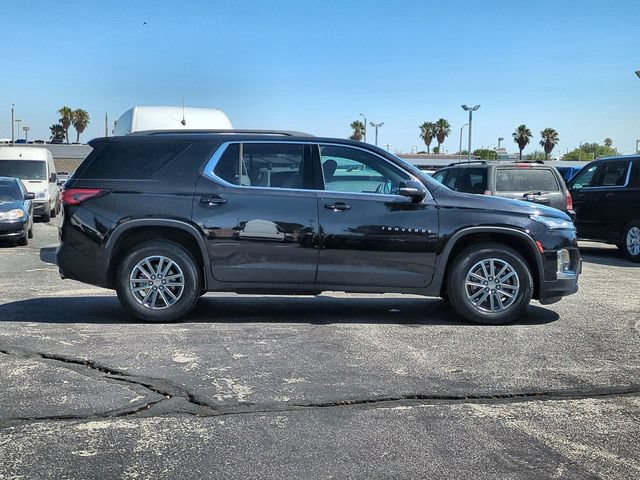 Used 2023 Chevrolet Traverse LT w/ LPO, Cargo Package FWD image 9