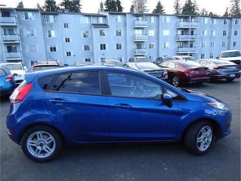 Used 2018 Ford Fiesta SE image 5