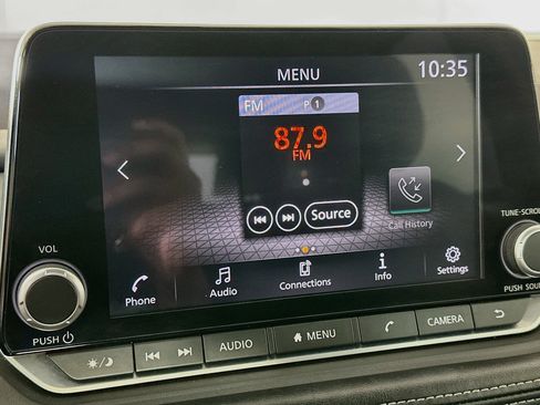Used 2023 Nissan Rogue S AWD/4WD image 21