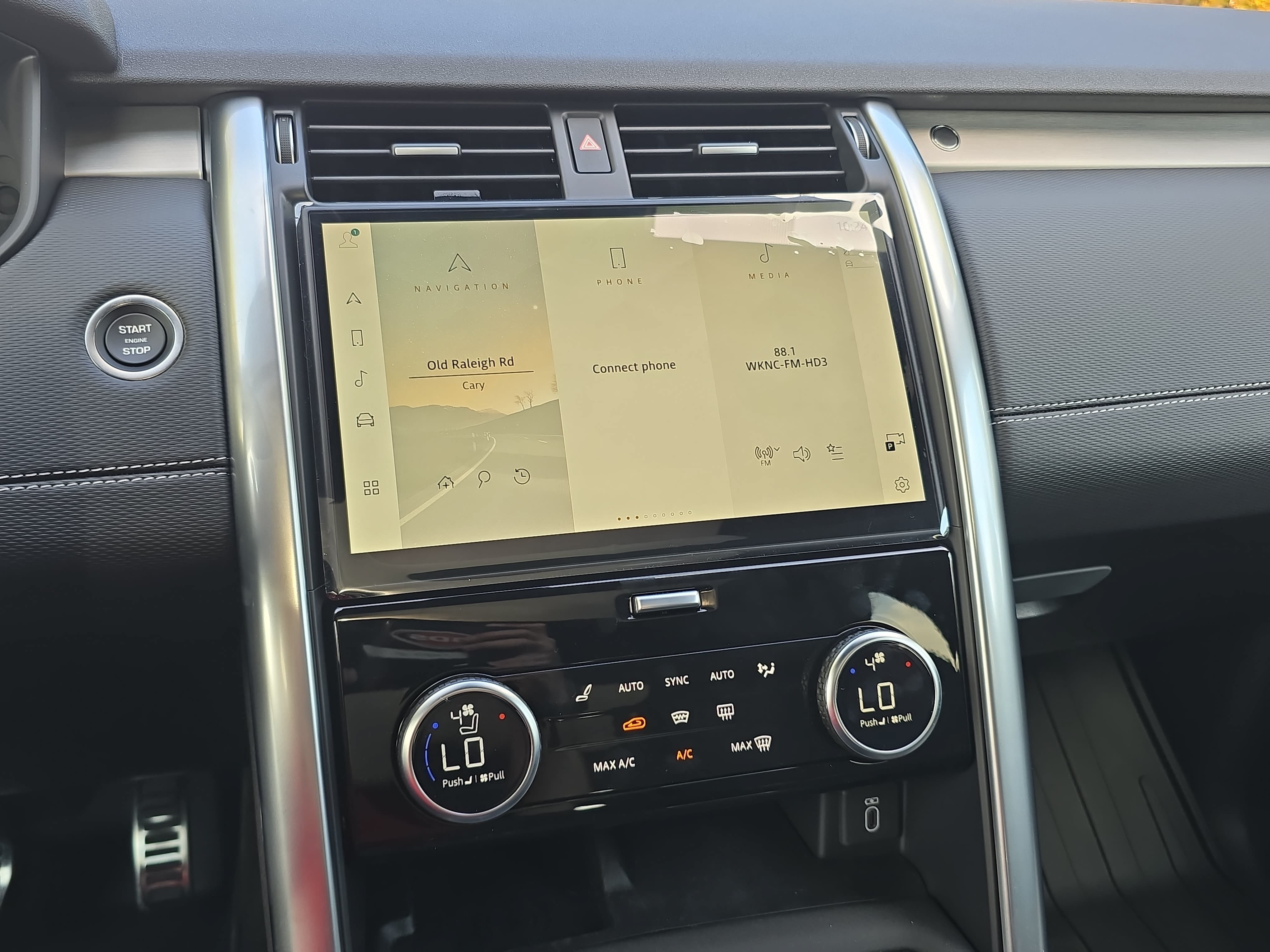 New 2026 Land Rover Discovery Limited Edition AWD/4WD image 20