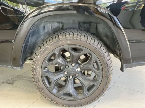 Used 2020 RAM 1500 Limited w/ Body-Colour Bumper Group AWD/4WD image 13
