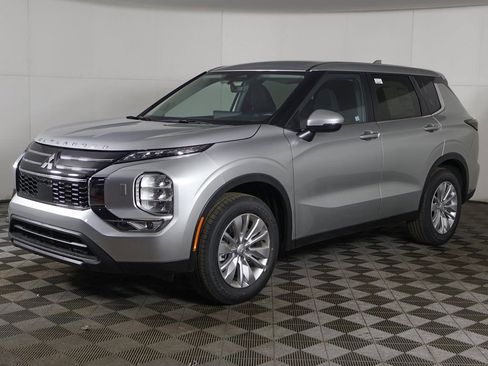 New 2026 Mitsubishi Outlander ES AWD/4WD image 7