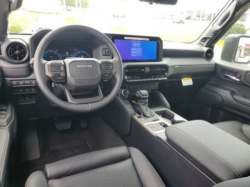 Used 2026 Toyota Land Cruiser w/ Premium Package AWD/4WD image 10
