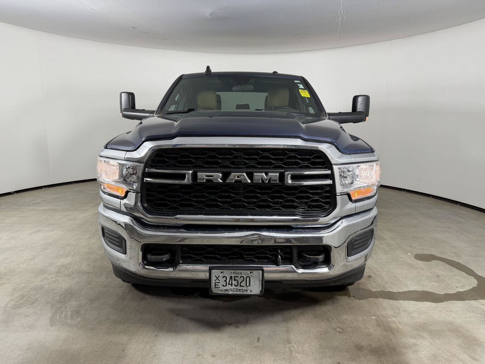 Used 2022 RAM 2500 Tradesman w/ Chrome Appearance Group AWD/4WD image 12