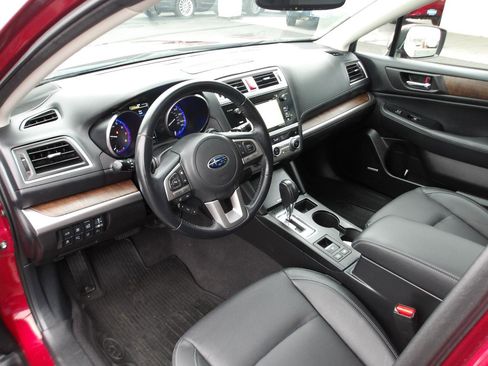 Used 2016 Subaru Outback 2.5i Limited AWD/4WD image 9