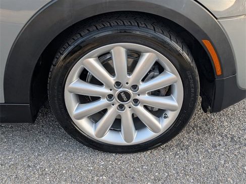 Used 2015 MINI Cooper S image 9