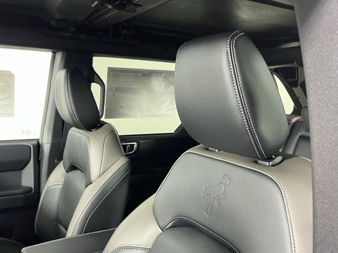 New 2025 Ford Bronco Outer Banks image 18