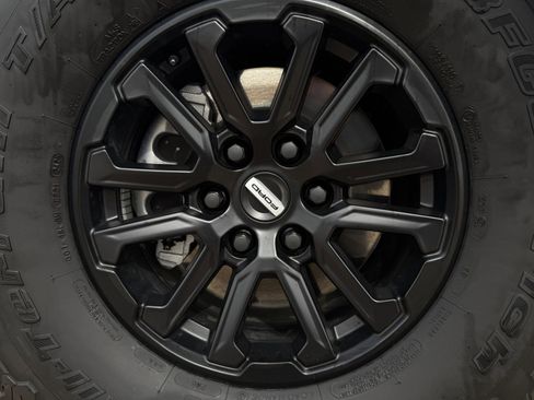 Used 2025 Ford F150 Raptor image 9