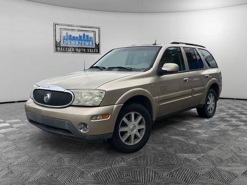 Used 2004 Buick Rainier CXL image 2