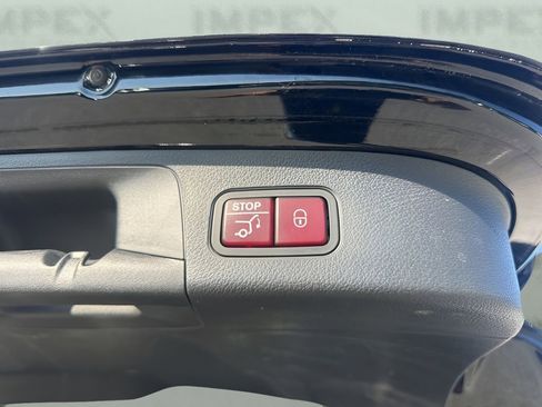 Used 2025 Mercedes-Benz GLA 250 image 28