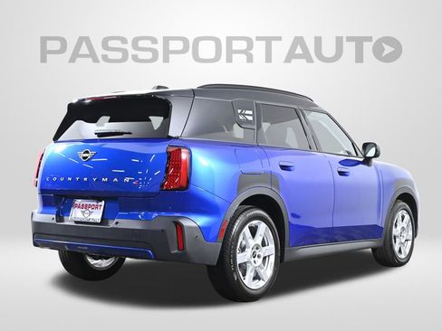 Used 2025 MINI Cooper Countryman S w/ Comfort Package Max image 9