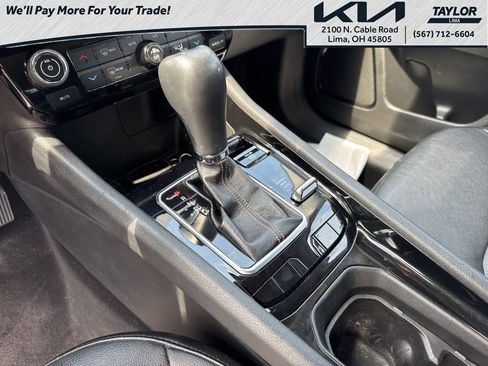 Used 2022 Jeep Compass Limited image 16