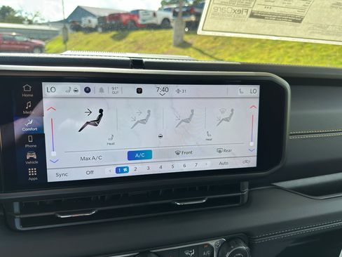 New 2025 Jeep Gladiator Sport image 15