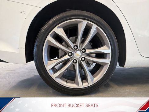 Used 2023 Chevrolet Malibu LT FWD image 13