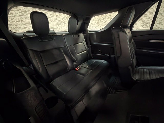 Used 2025 Ford Explorer ST-Line w/ Premium Package RWD image 13